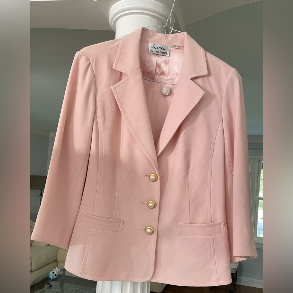 Linea  by Kouis Dell’Olio women’s Nothed Collar Blazer w/ Pearl buttons size M